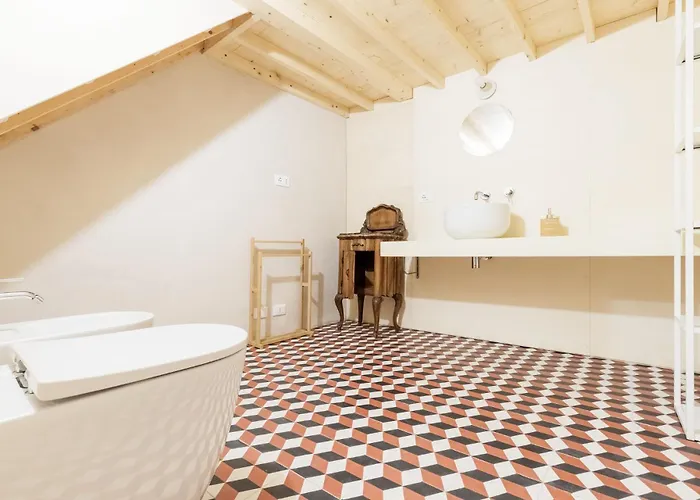 Societa Mutuo Soccorso, Λεβάντο